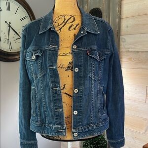 Levi's Blue Denim Jacket. XL